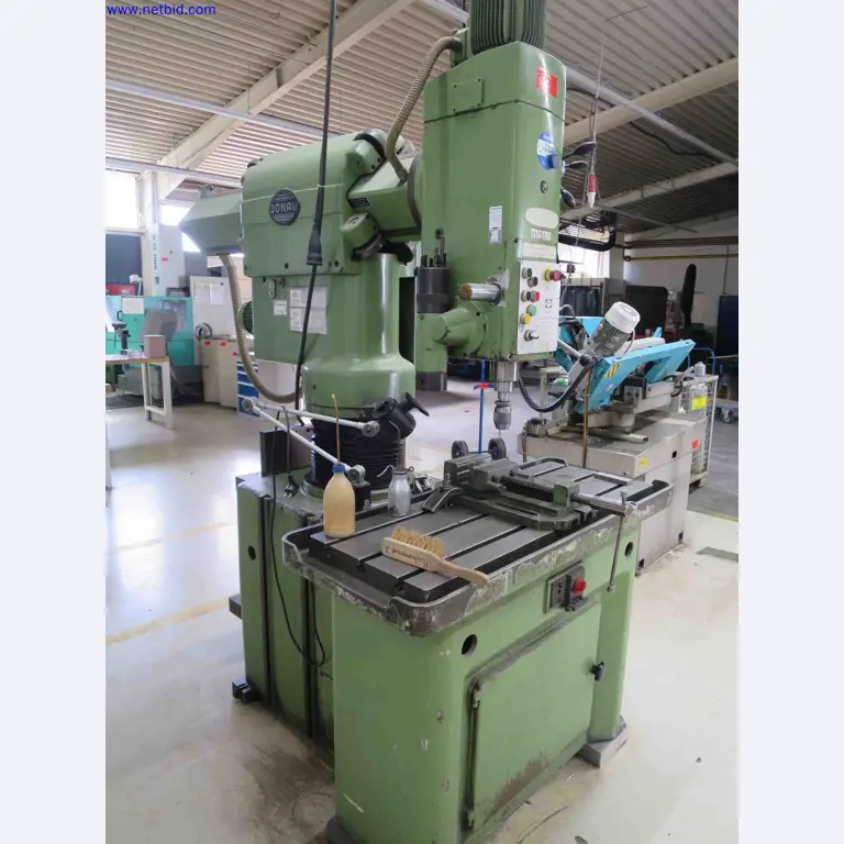 Máquinas CNC en buen estado para la fabricación de componentes metálicos de precisión-2