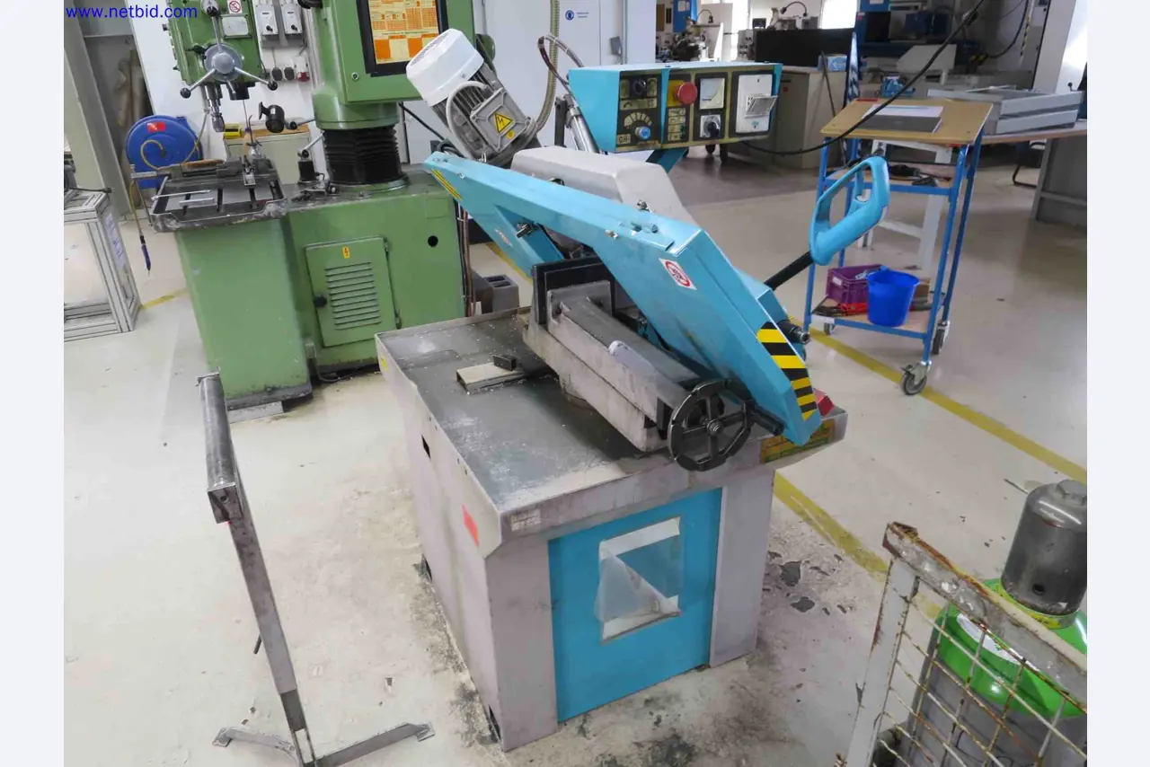 Máquinas CNC en buen estado para la fabricación de componentes metálicos de precisión-3