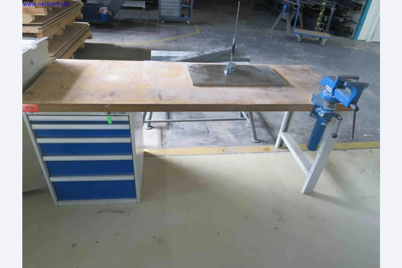 Máquinas CNC en buen estado para la fabricación de componentes metálicos de precisión-3