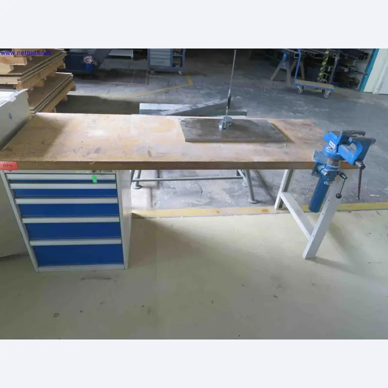 Máquinas CNC en buen estado para la fabricación de componentes metálicos de precisión-3