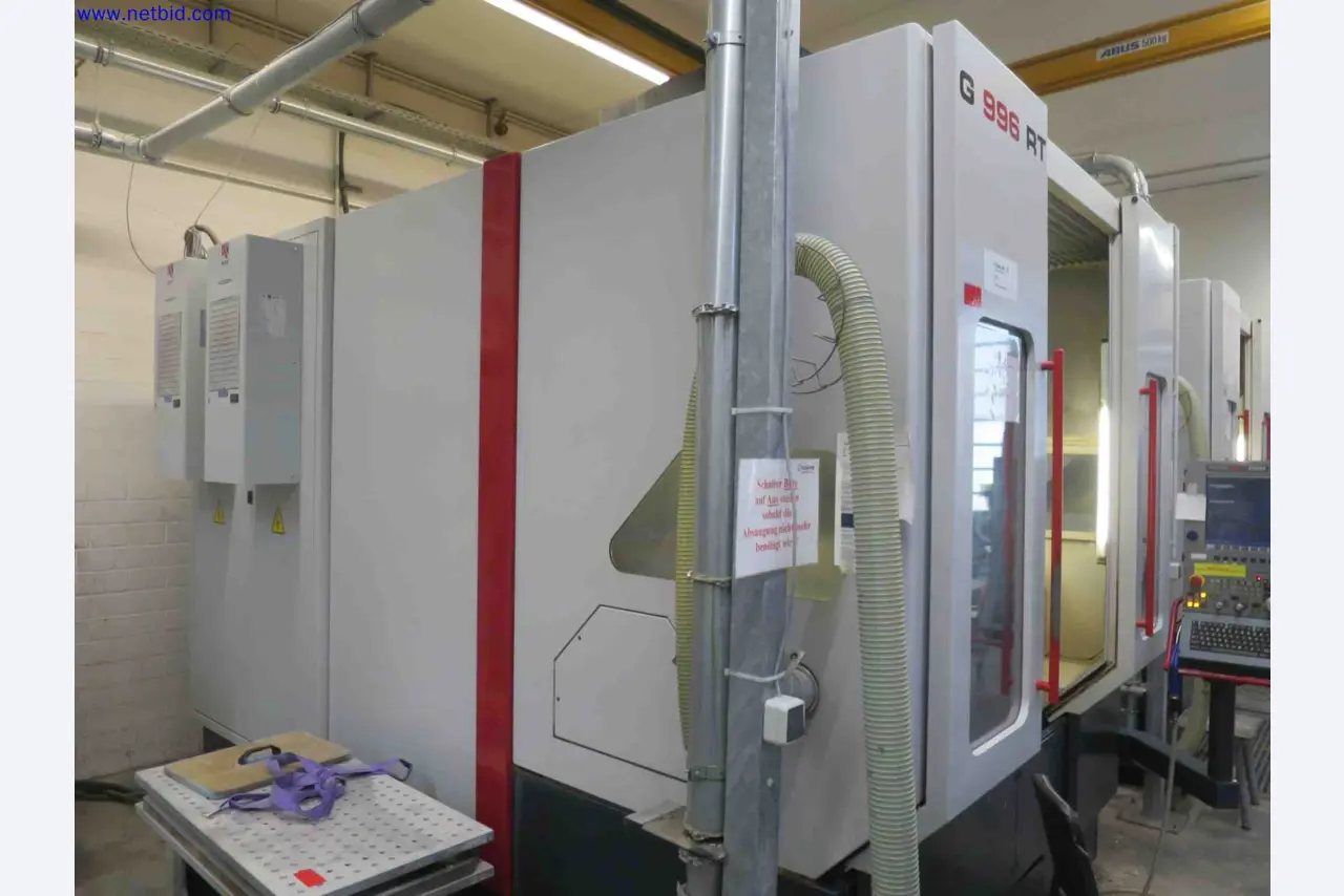 Machines CNC bien entretenues destinées à la fabrication de pièces métalliques de précision-5