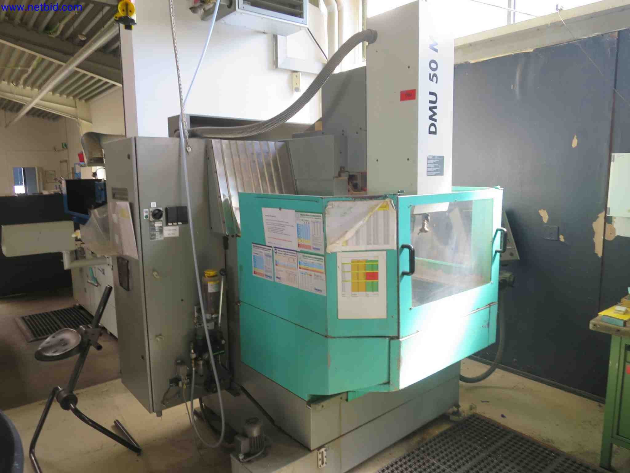 Machines CNC bien entretenues destinées à la fabrication de pièces métalliques de précision-1