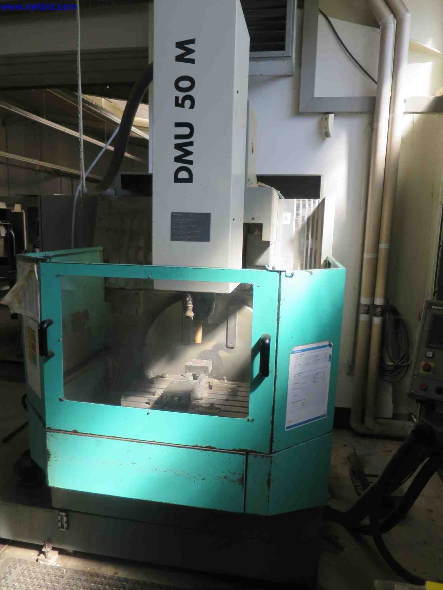 Machines CNC bien entretenues destinées à la fabrication de pièces métalliques de précision-5