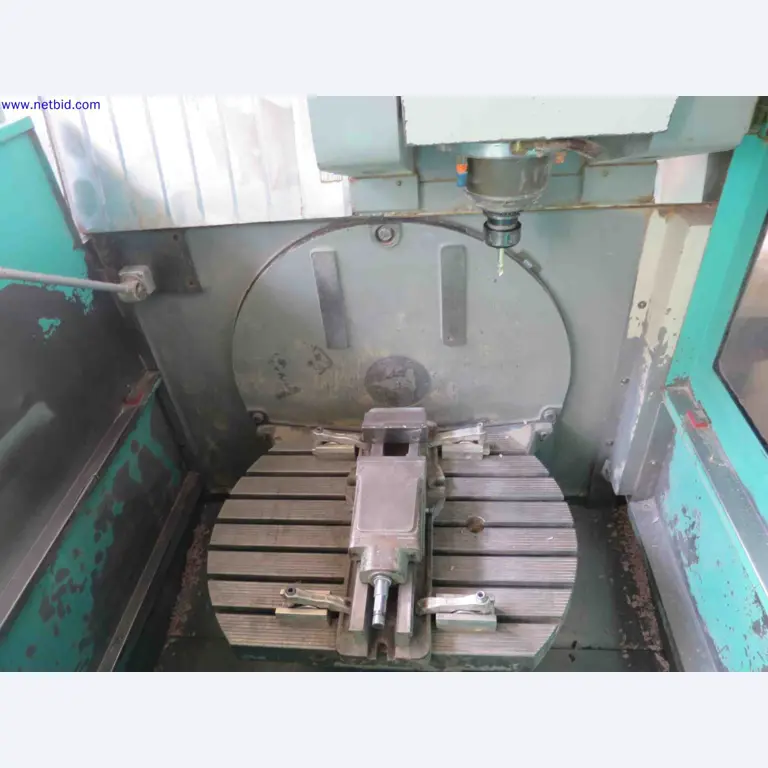 Machines CNC bien entretenues destinées à la fabrication de pièces métalliques de précision-2