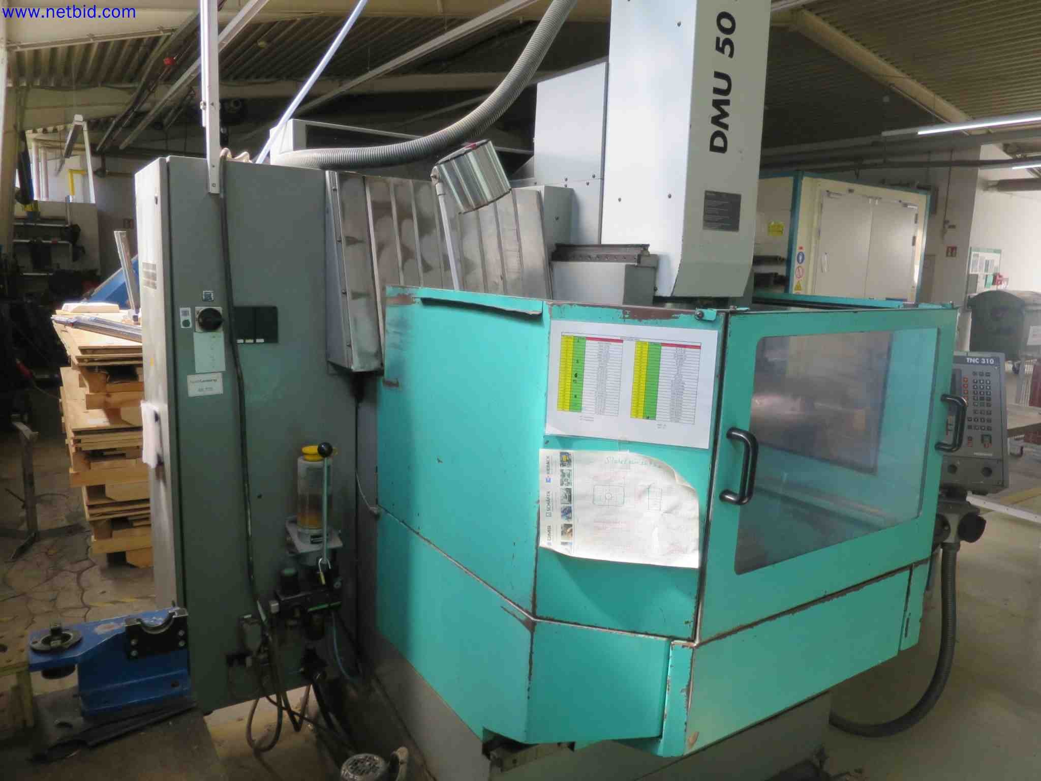 Machines CNC bien entretenues destinées à la fabrication de pièces métalliques de précision-4