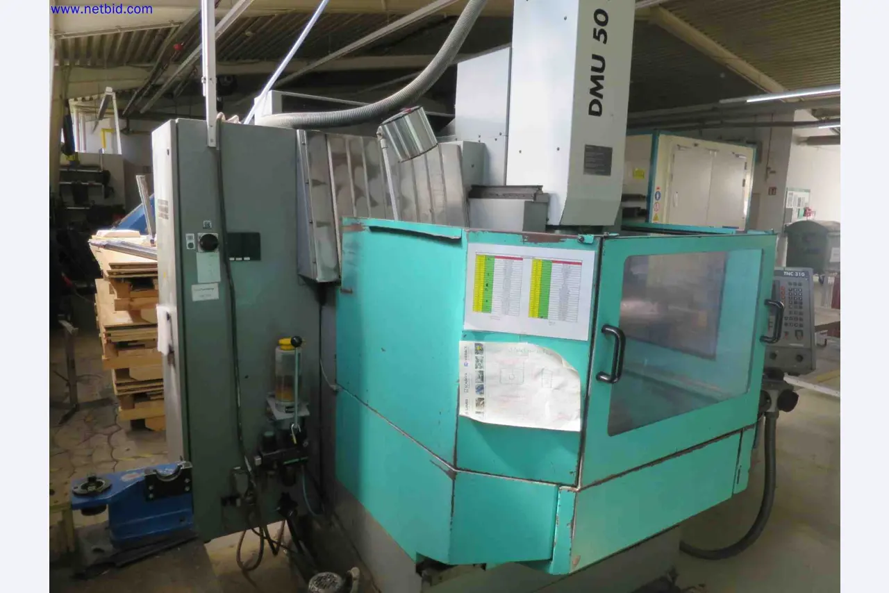 Machines CNC bien entretenues destinées à la fabrication de pièces métalliques de précision-4