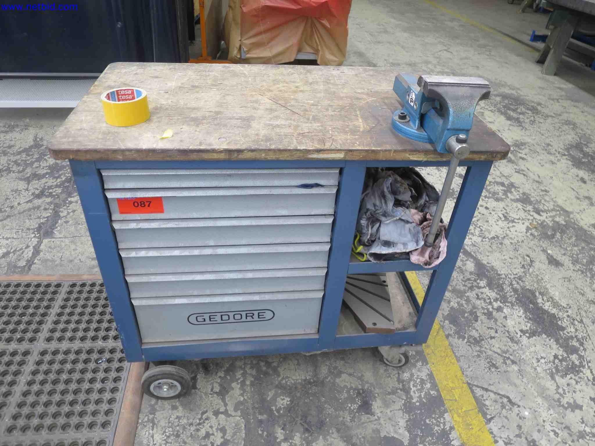Machines CNC bien entretenues destinées à la fabrication de pièces métalliques de précision-1