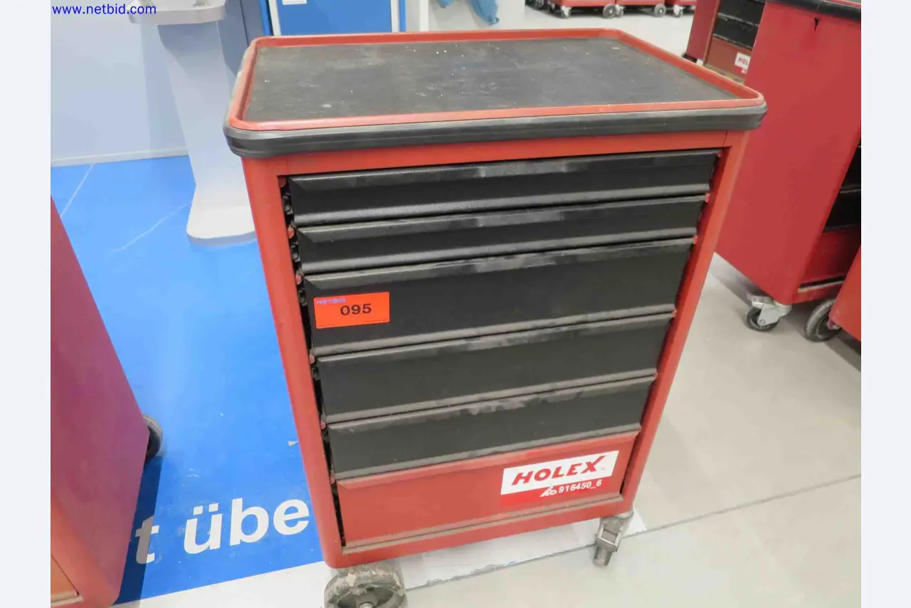 Machines CNC bien entretenues destinées à la fabrication de pièces métalliques de précision-1