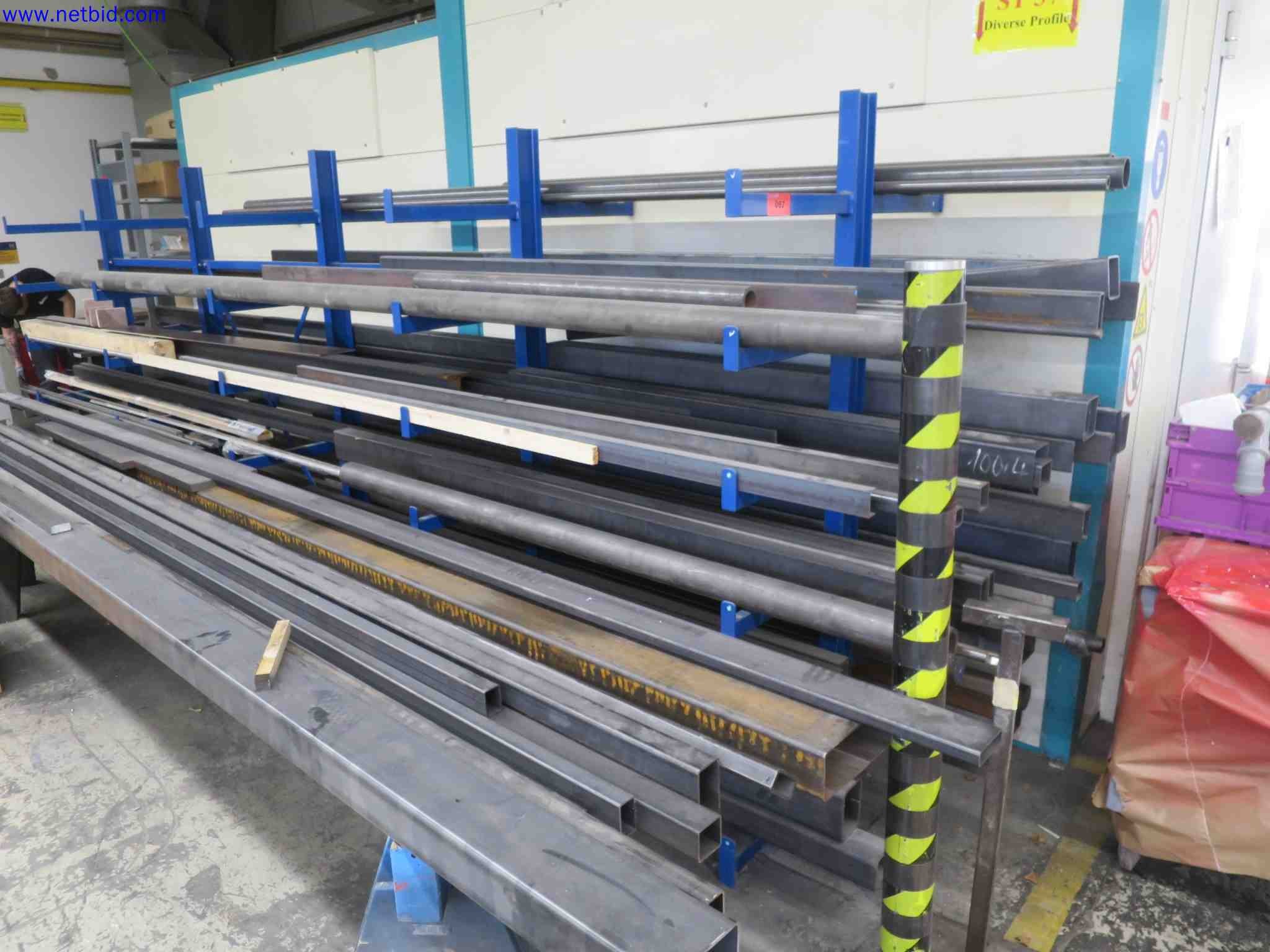Machines CNC bien entretenues destinées à la fabrication de pièces métalliques de précision-1