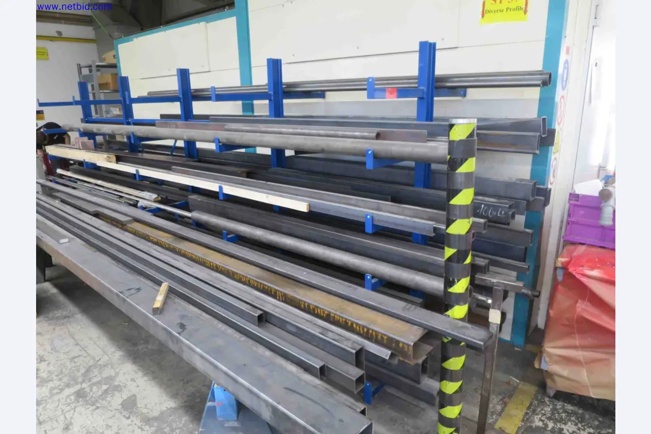 Machines CNC bien entretenues destinées à la fabrication de pièces métalliques de précision-1