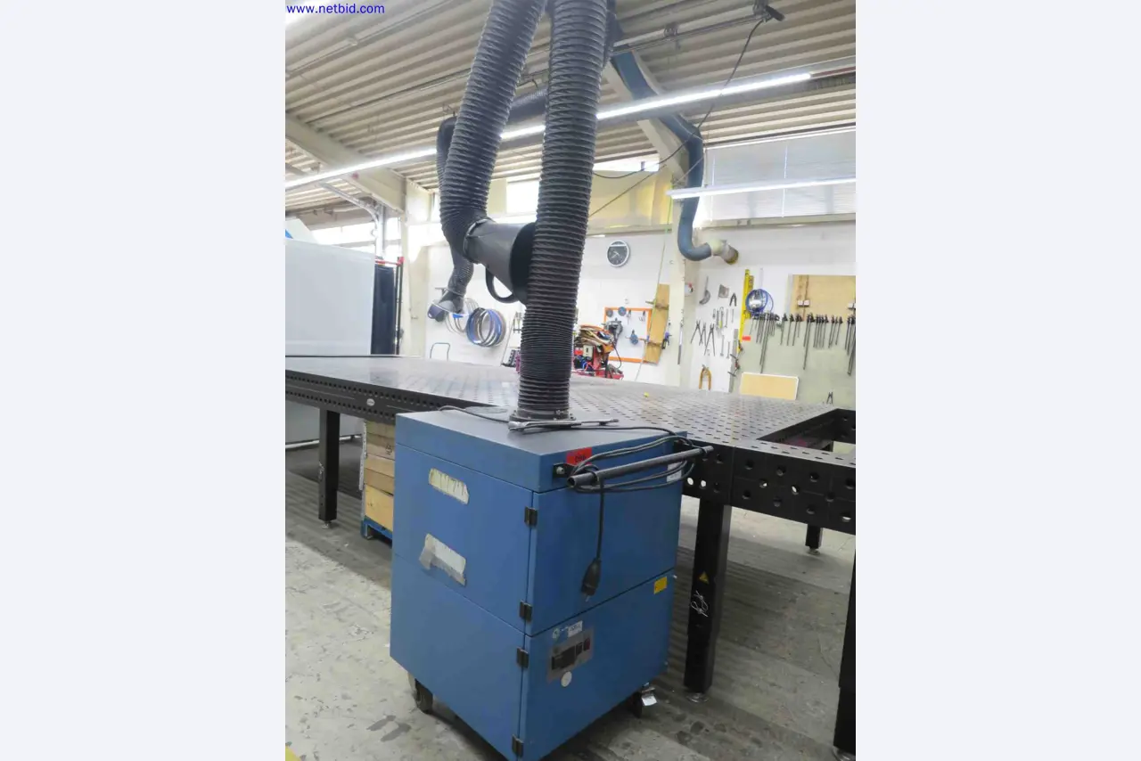 Machines CNC bien entretenues destinées à la fabrication de pièces métalliques de précision-2