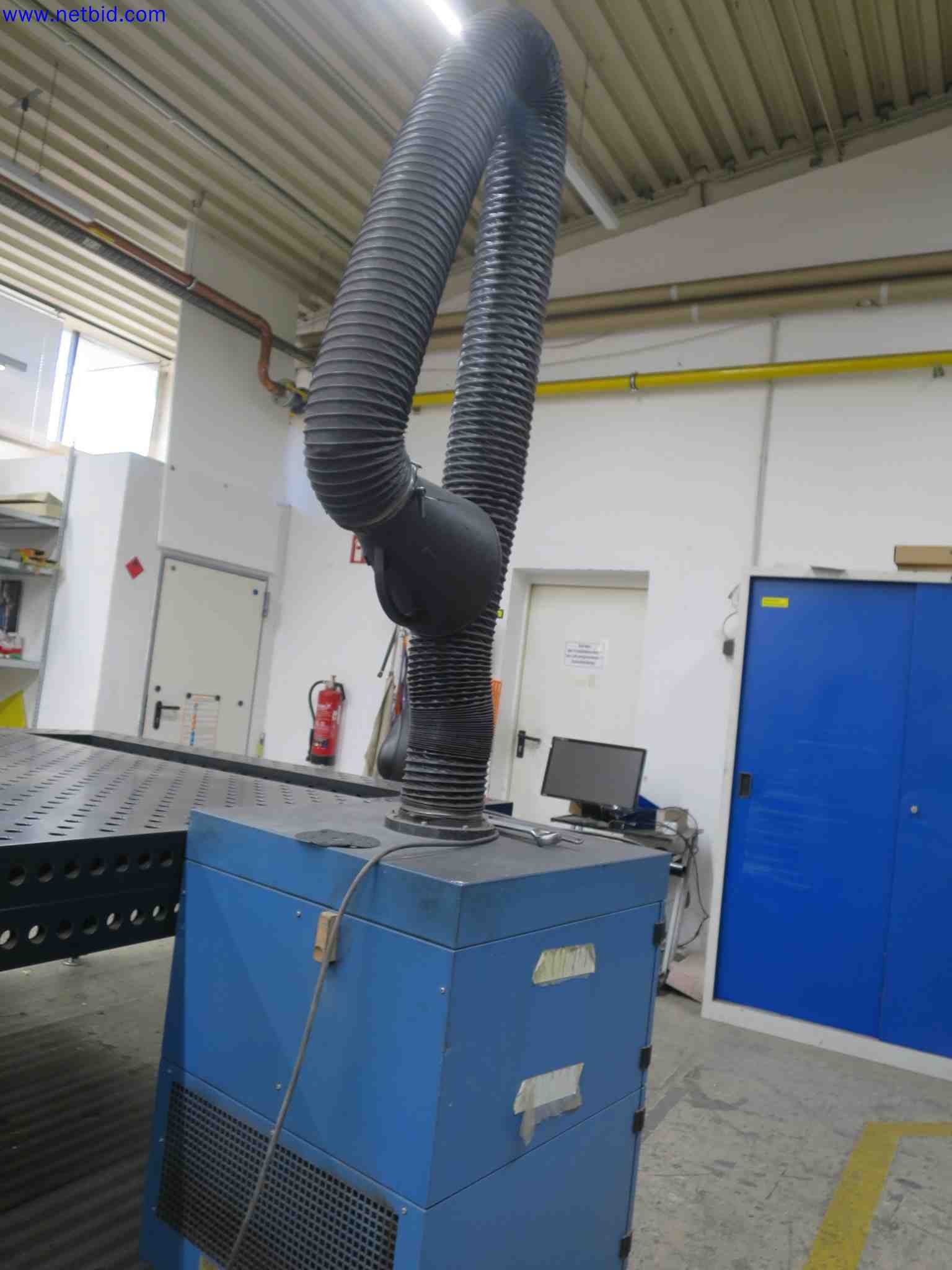 Machines CNC bien entretenues destinées à la fabrication de pièces métalliques de précision-3