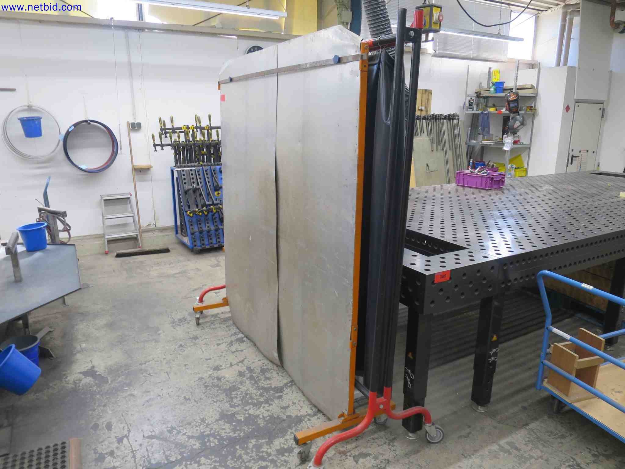 Machines CNC bien entretenues destinées à la fabrication de pièces métalliques de précision-1