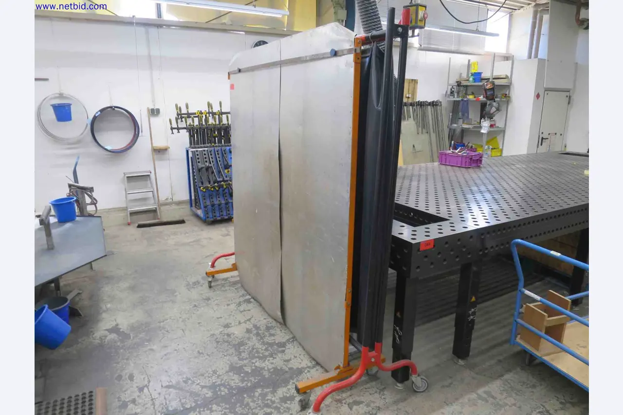 Machines CNC bien entretenues destinées à la fabrication de pièces métalliques de précision-1