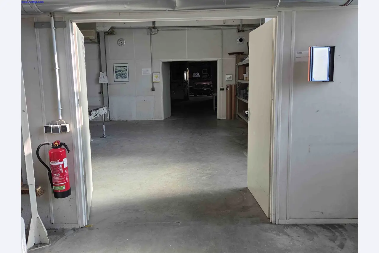 Máquinas CNC en buen estado para la fabricación de componentes metálicos de precisión-3