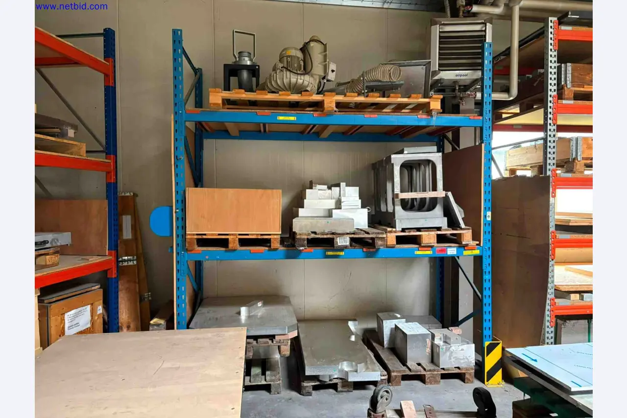 Machines CNC bien entretenues destinées à la fabrication de pièces métalliques de précision-1