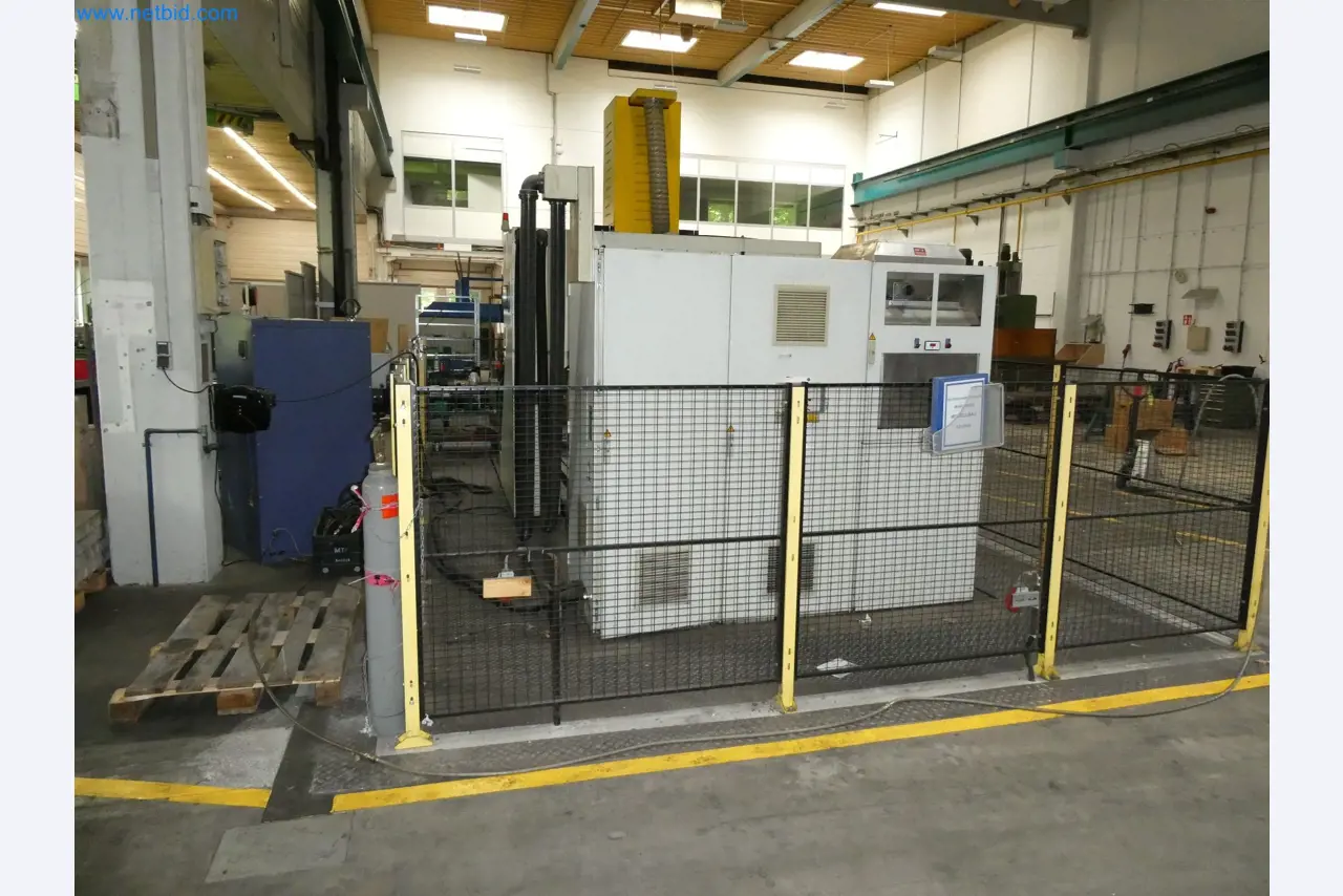 High-tech machinery for prototyping, model making, mold making (automotive)-3