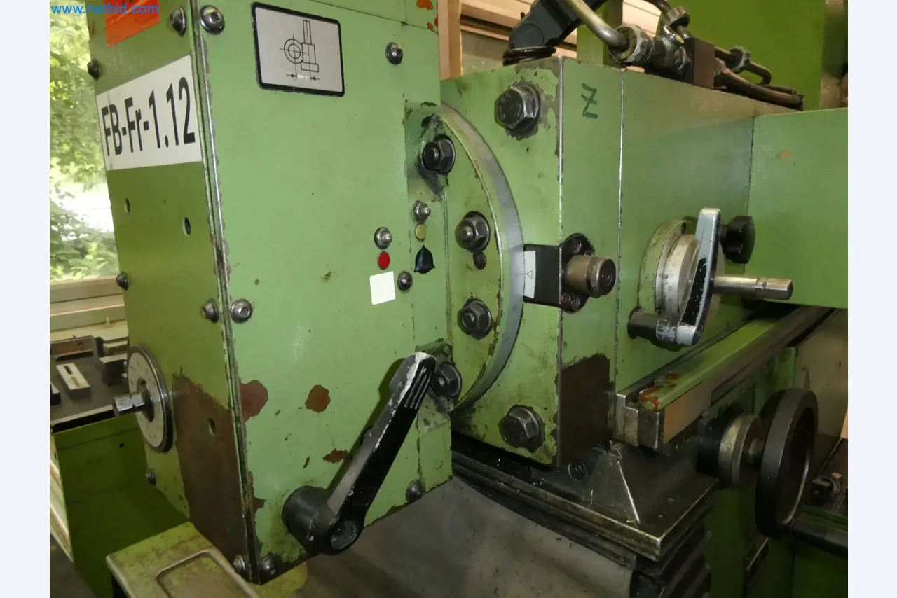 High-tech machinery for prototyping, model making, mold making (automotive)-7