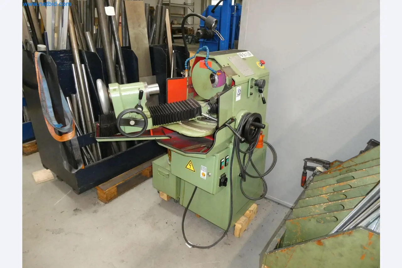 High-tech machinery for prototyping, model making, mold making (automotive)-1