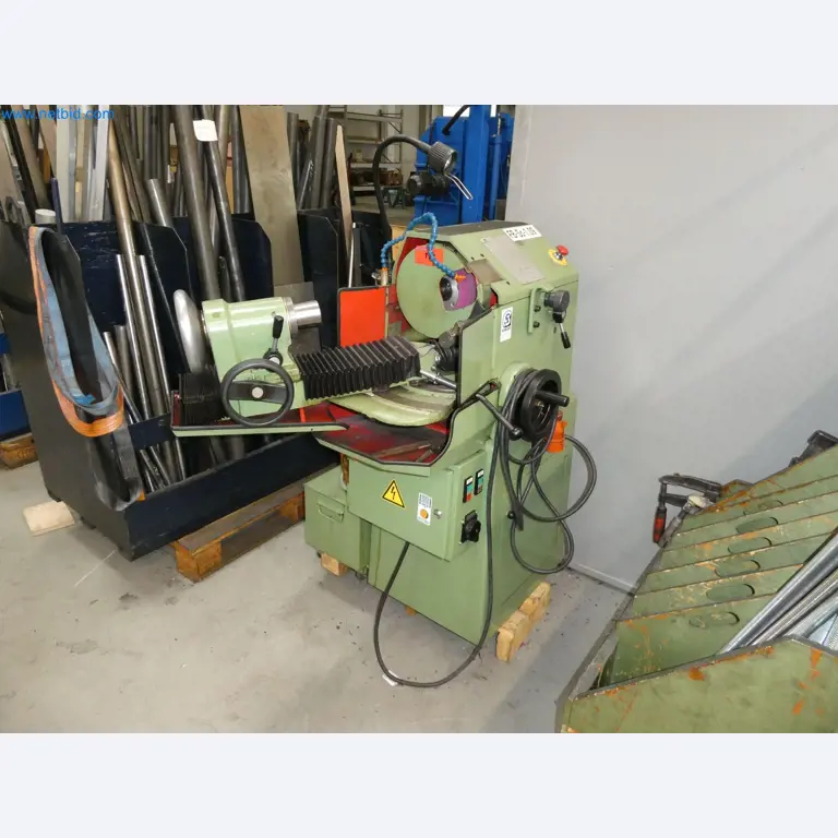 High-tech machinery for prototyping, model making, mold making (automotive)-1