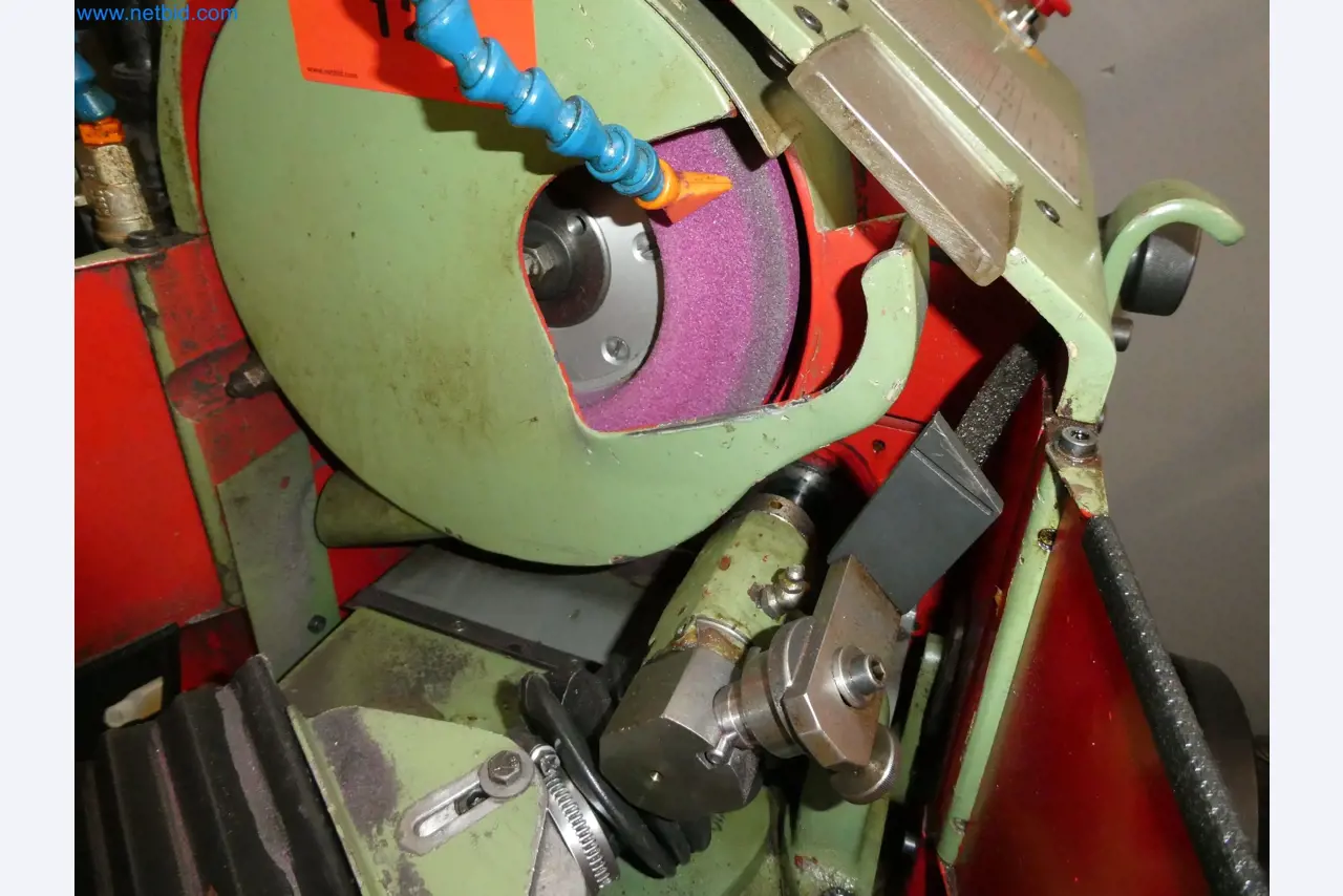 High-tech machinery for prototyping, model making, mold making (automotive)-4