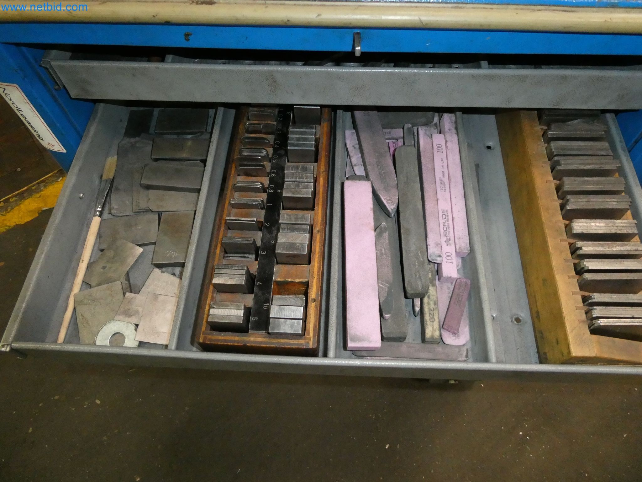 High-tech machinery for prototyping, model making, mold making (automotive)-2