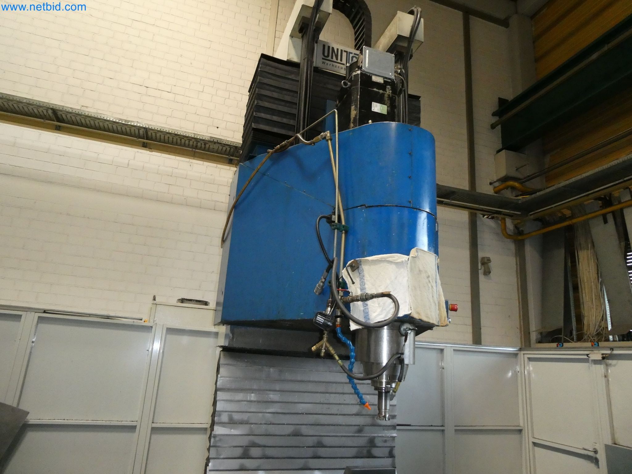 High-tech stroje pro výrobu prototypů, modelů a forem (automobilový průmysl)-2