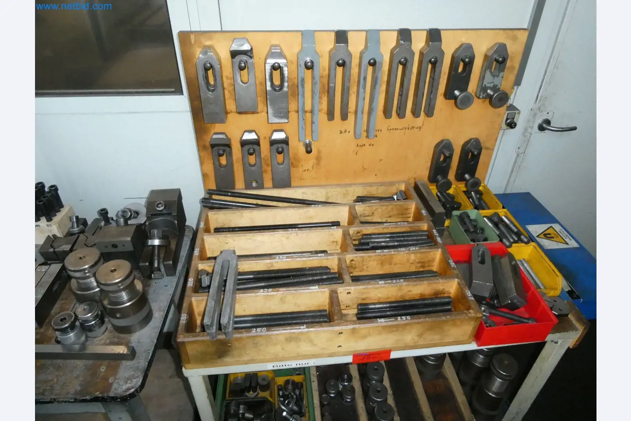 High-tech machinery for prototyping, model making, mold making (automotive)-7