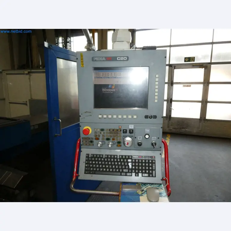 High-tech machinery for prototyping, model making, mold making (automotive)-8