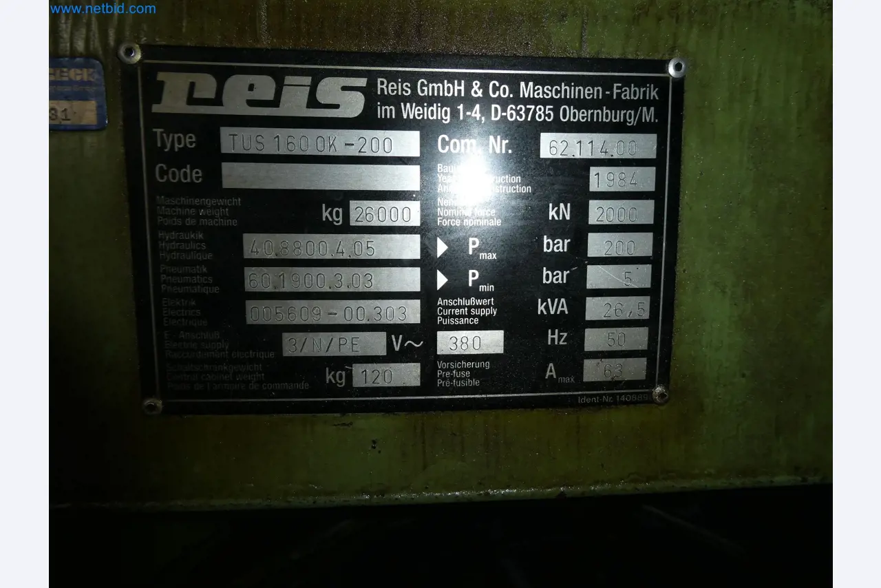 High-tech machinery for prototyping, model making, mold making (automotive)-10