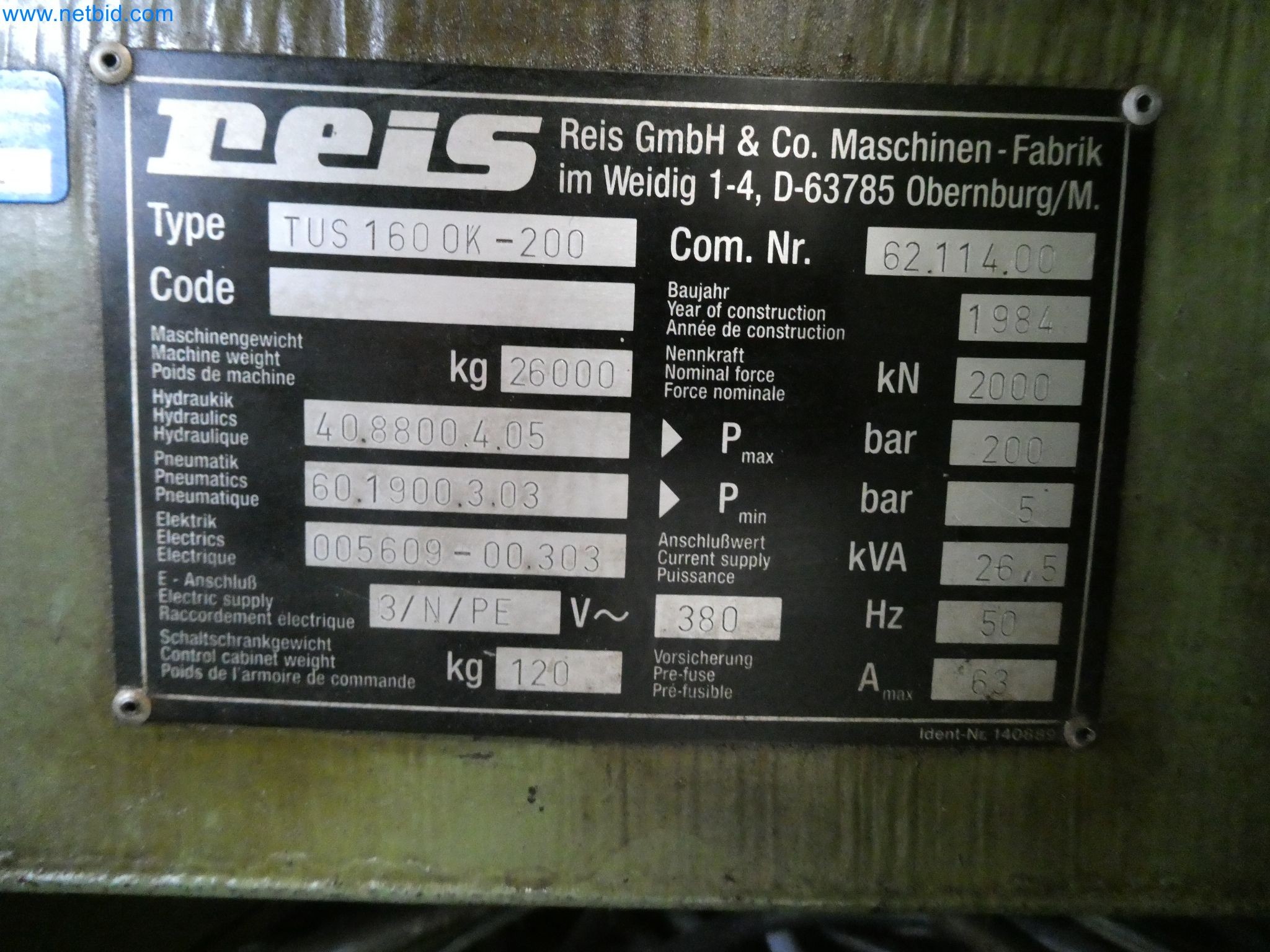 High-tech machinery for prototyping, model making, mold making (automotive)-11