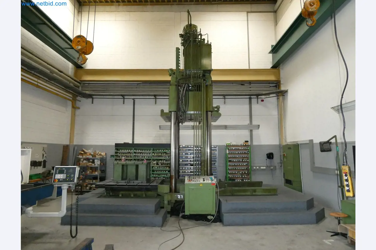 High-tech machinery for prototyping, model making, mold making (automotive)-1