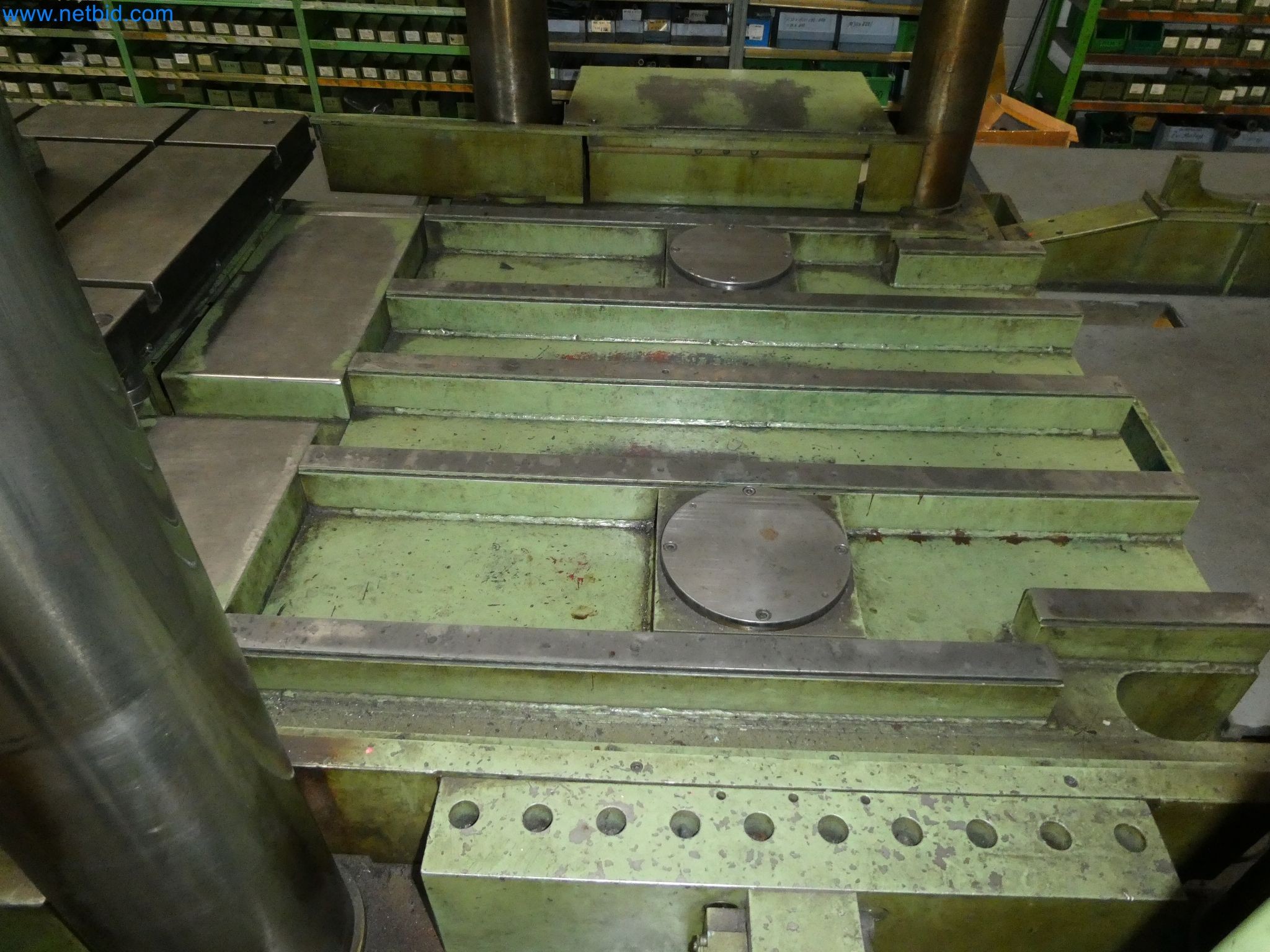 High-tech machinery for prototyping, model making, mold making (automotive)-4