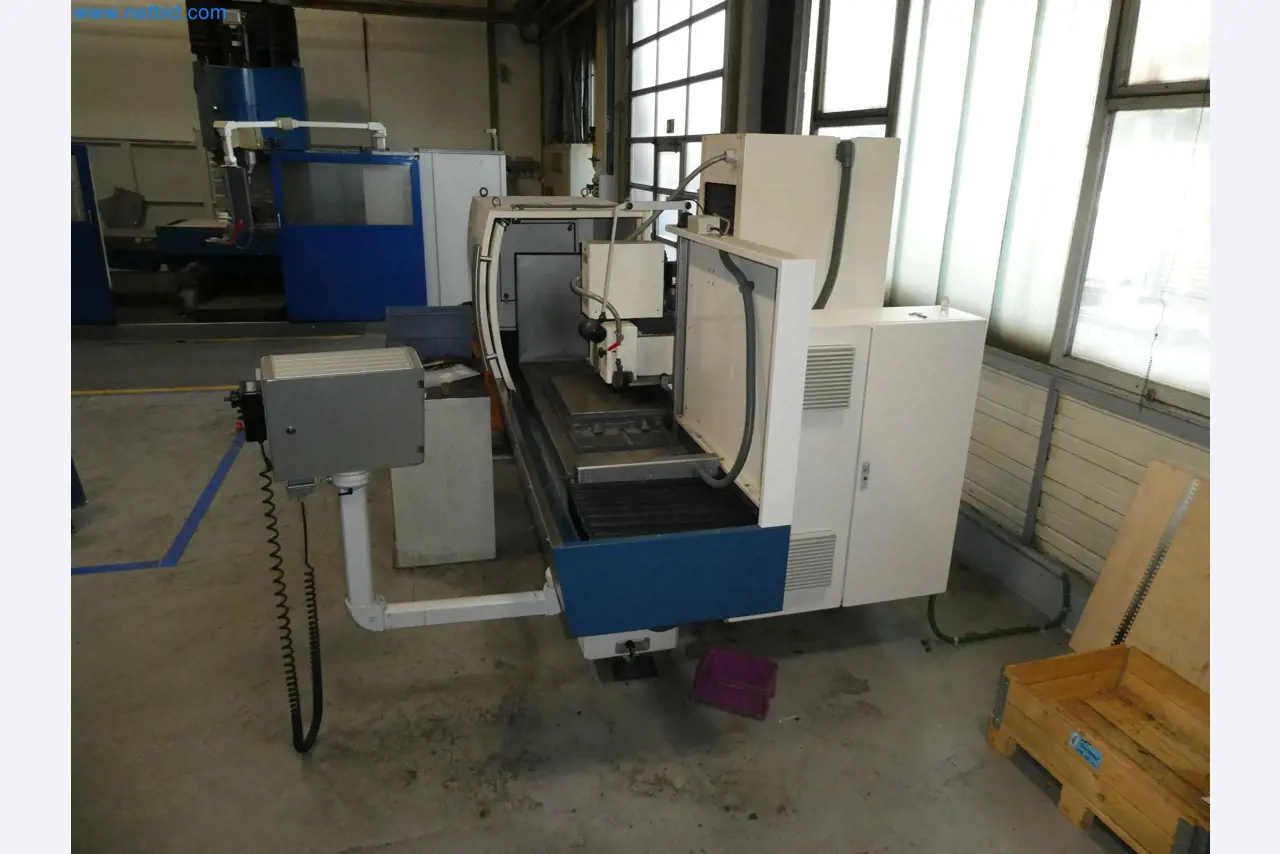 High-tech machinery for prototyping, model making, mold making (automotive)-5