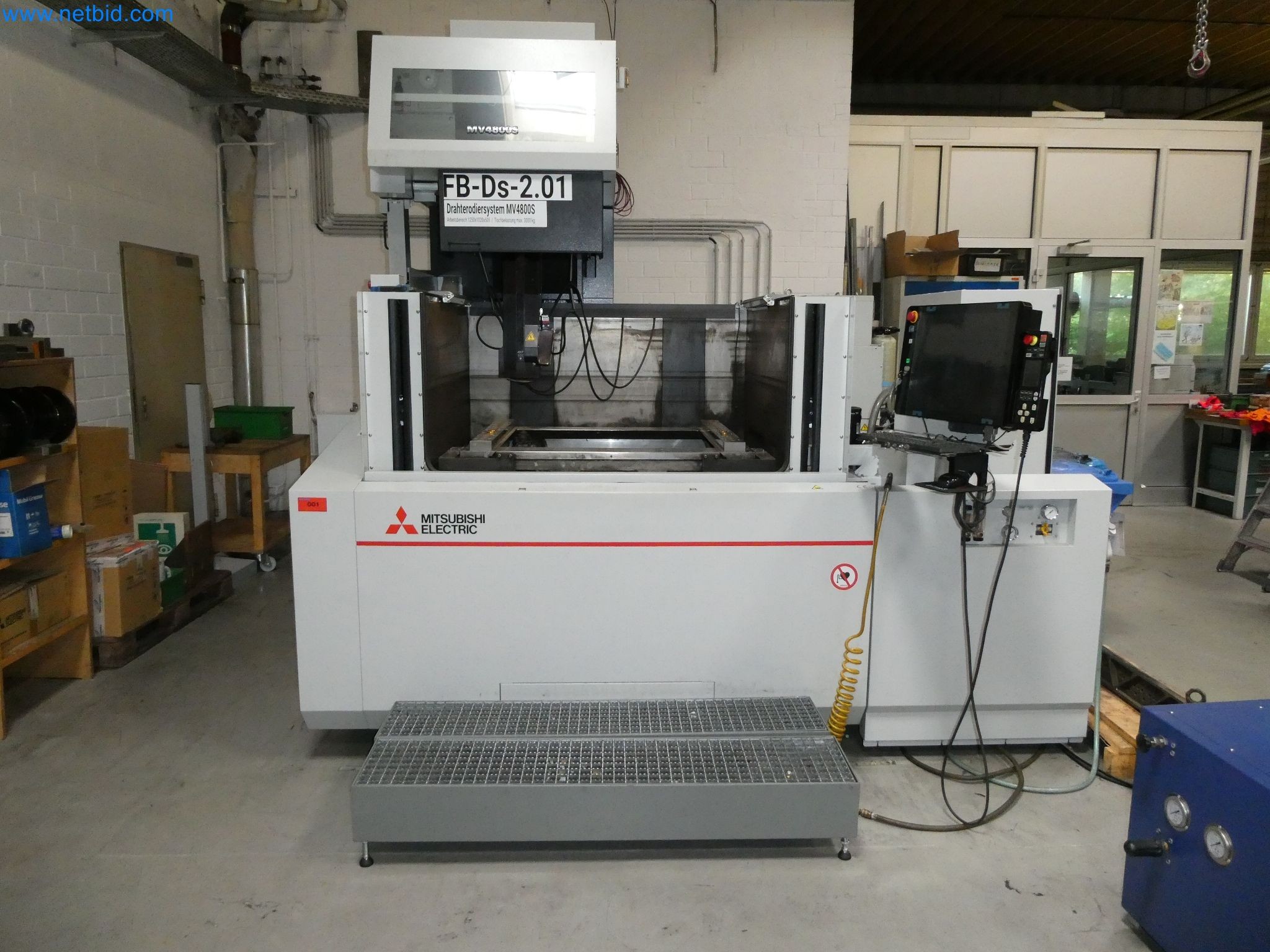 Parc de machines high-tech pour la construction de prototypes, de modèles, de moules (automobile)-1