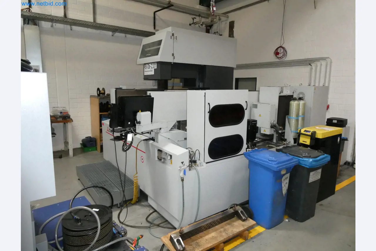 High-tech machinery for prototyping, model making, mold making (automotive)-3