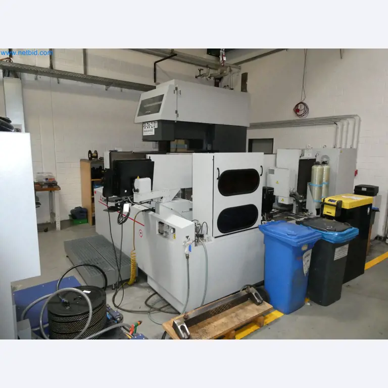 High-tech machinery for prototyping, model making, mold making (automotive)-3