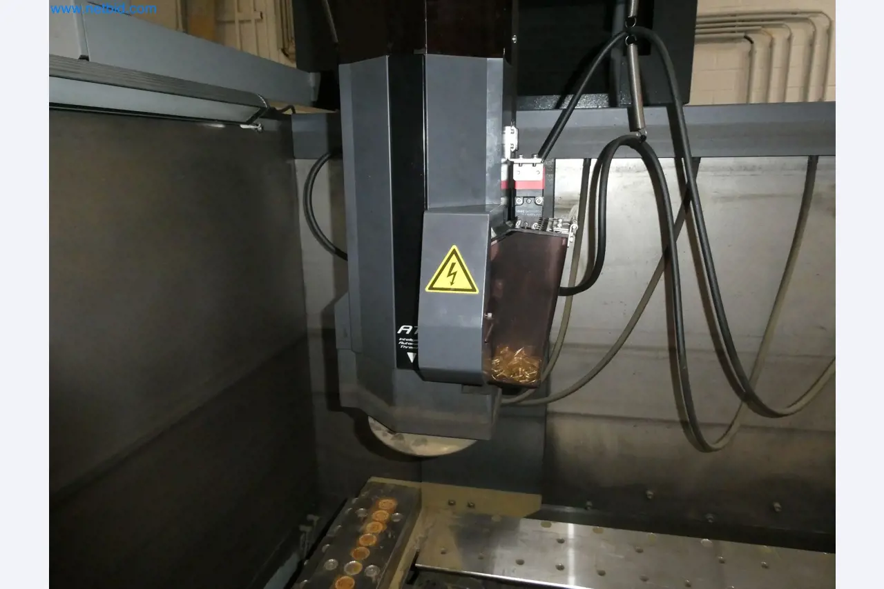 High-tech machinery for prototyping, model making, mold making (automotive)-6