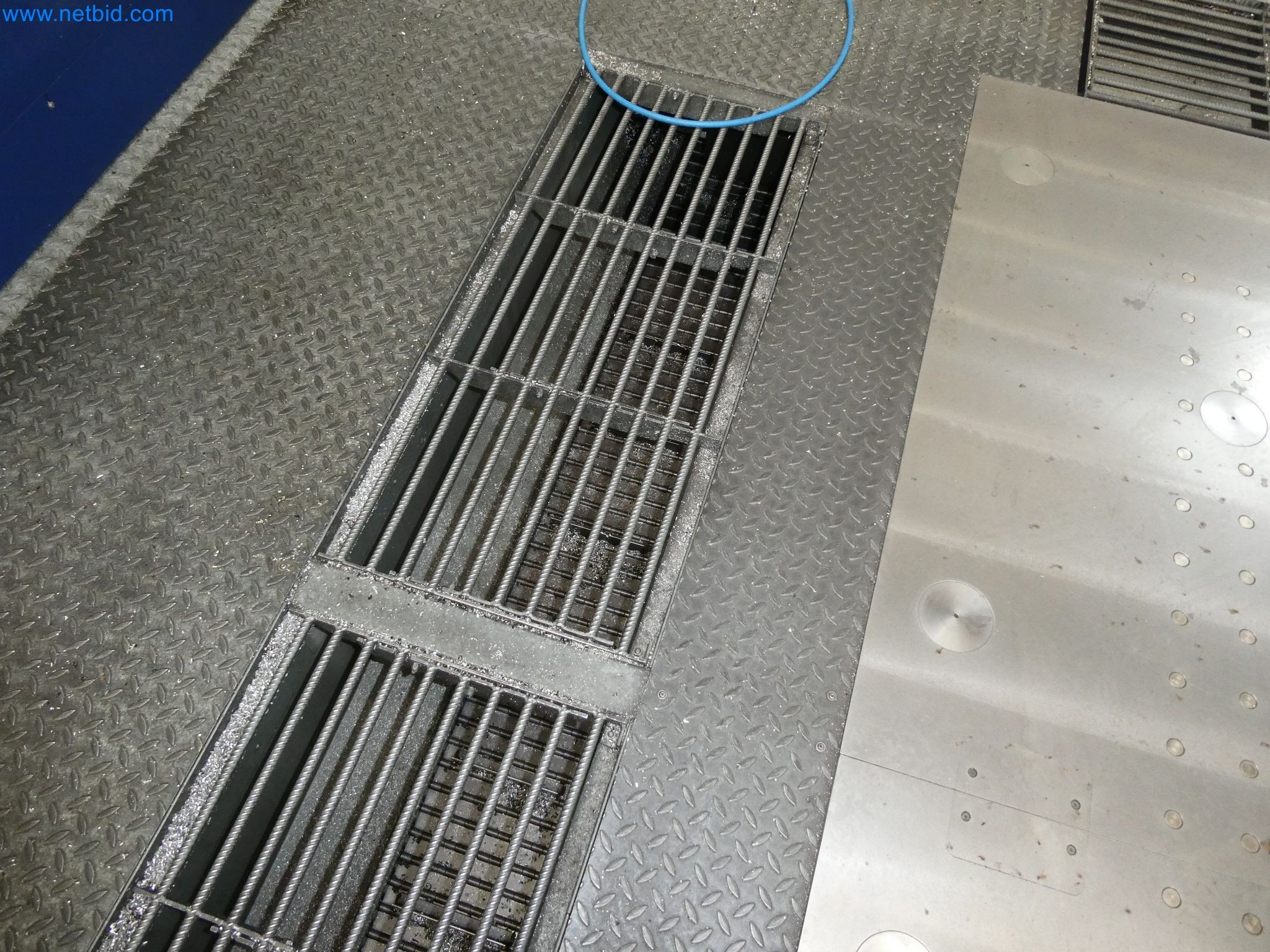 Maquinaria de alta tecnología para creación de prototipos, fabricación de modelos y moldes (automoción)-11