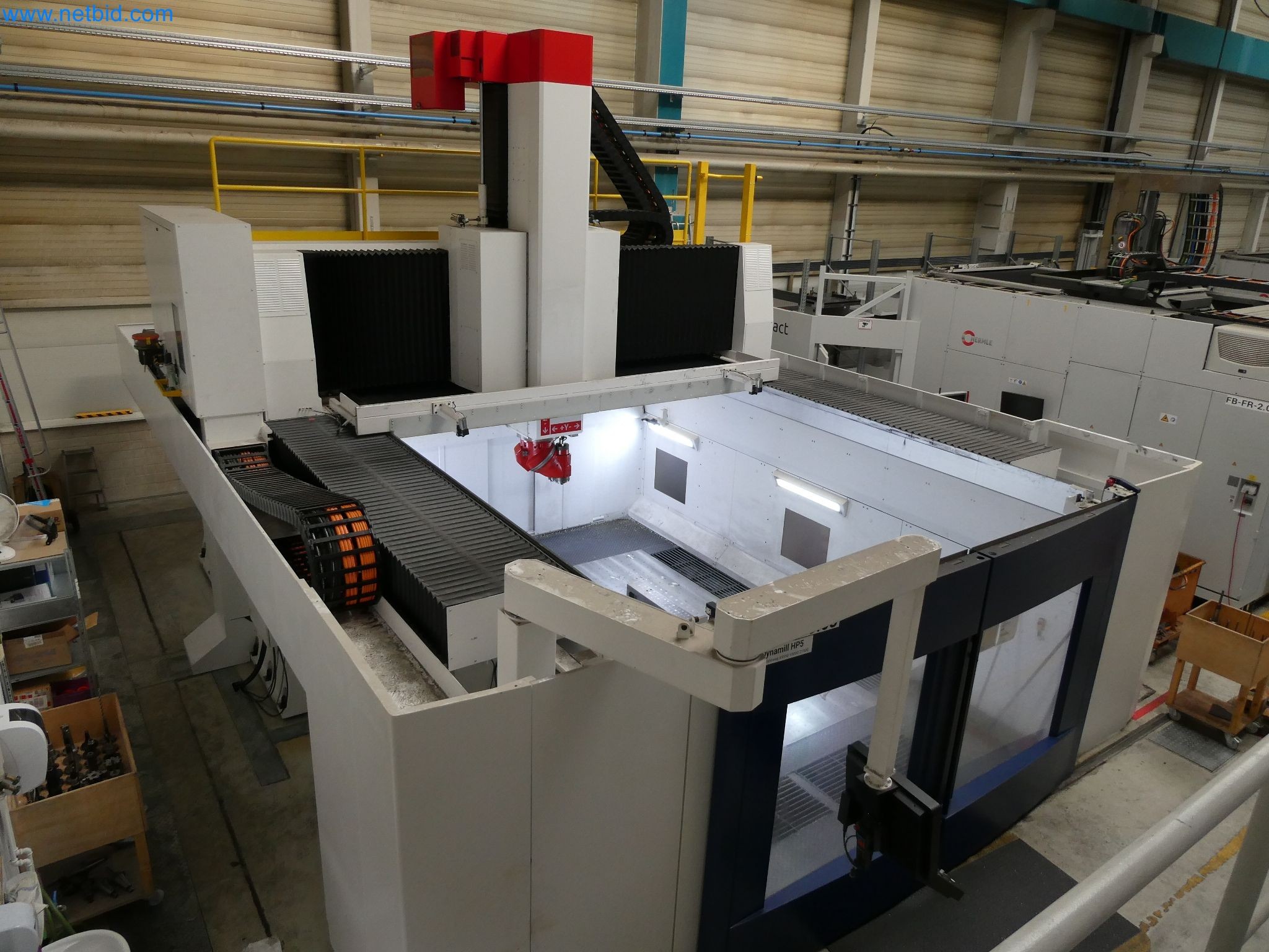 Maquinaria de alta tecnología para creación de prototipos, fabricación de modelos y moldes (automoción)-14