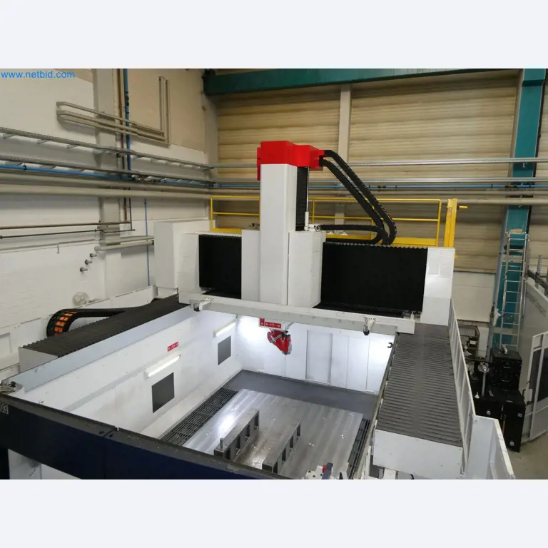 High-tech machinery for prototyping, model making, mold making (automotive)-2