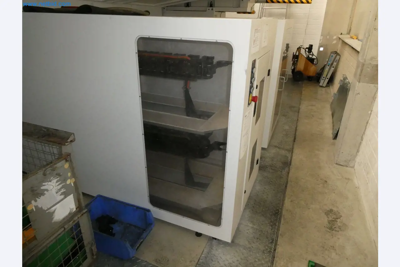 High-tech machinery for prototyping, model making, mold making (automotive)-8