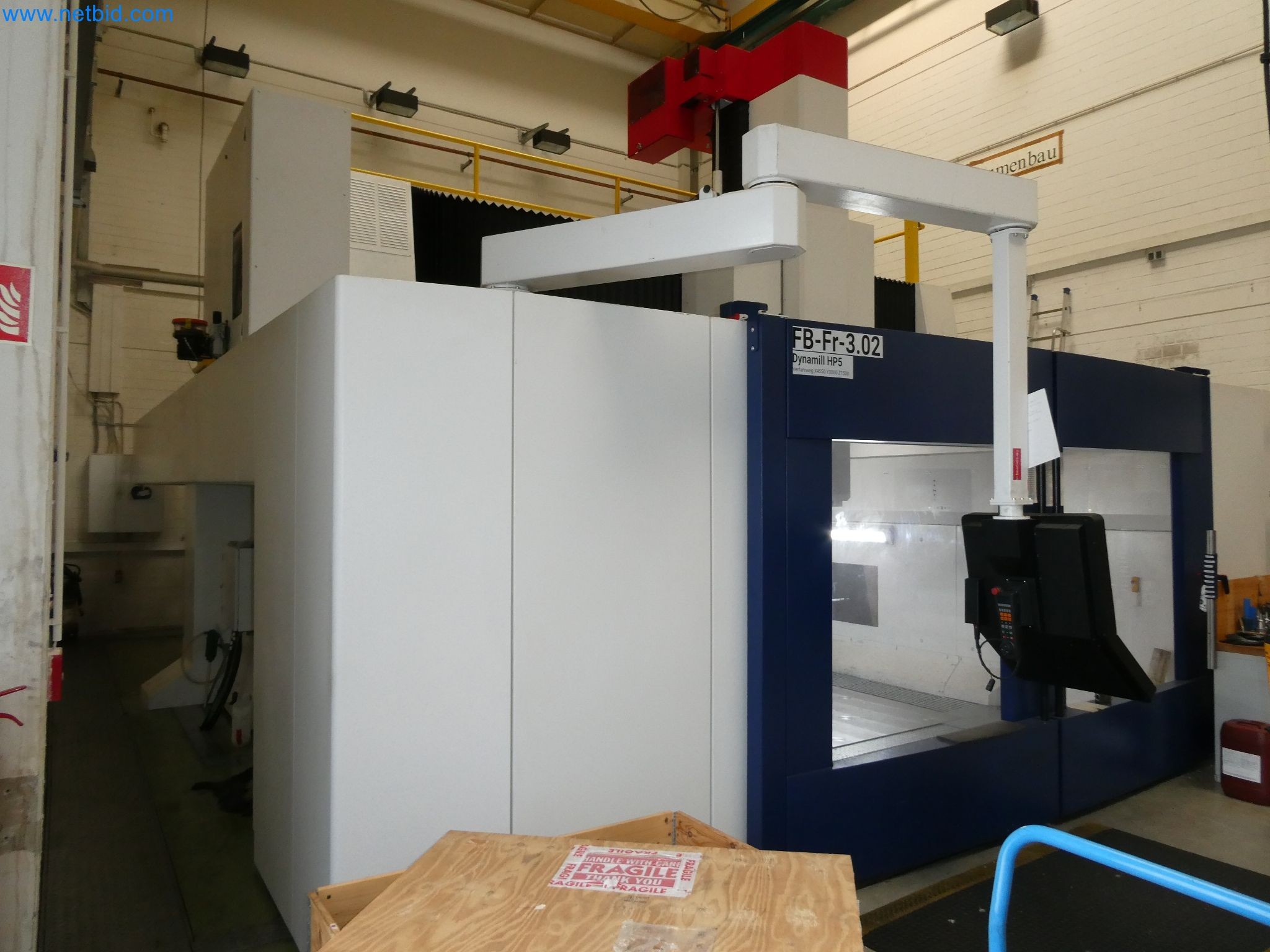 High-tech machinery for prototyping, model making, mold making (automotive)-3