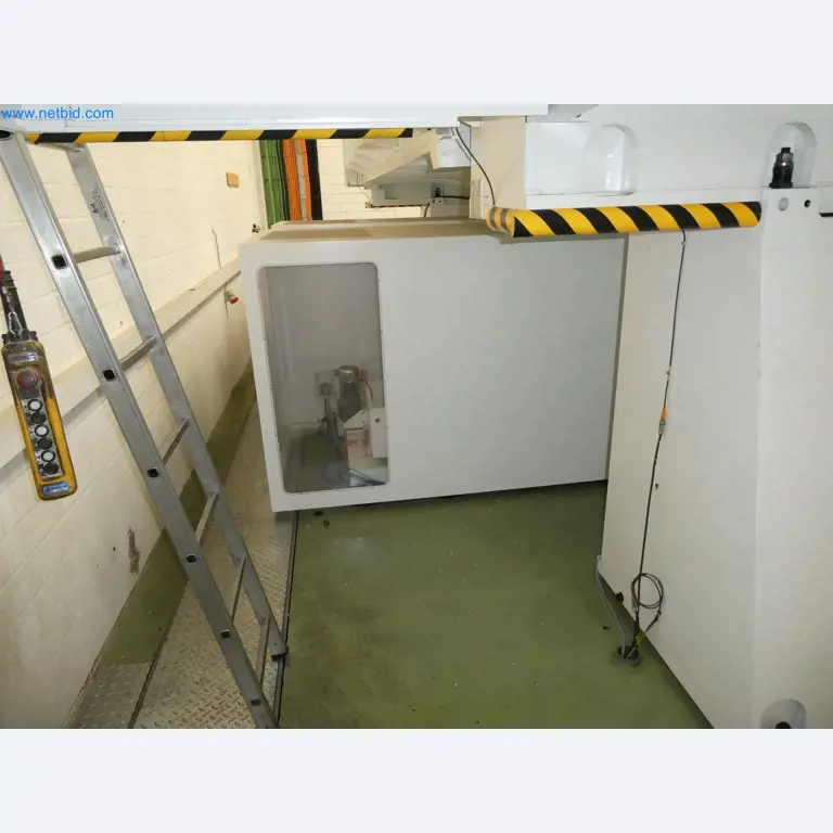 High-tech machinery for prototyping, model making, mold making (automotive)-5