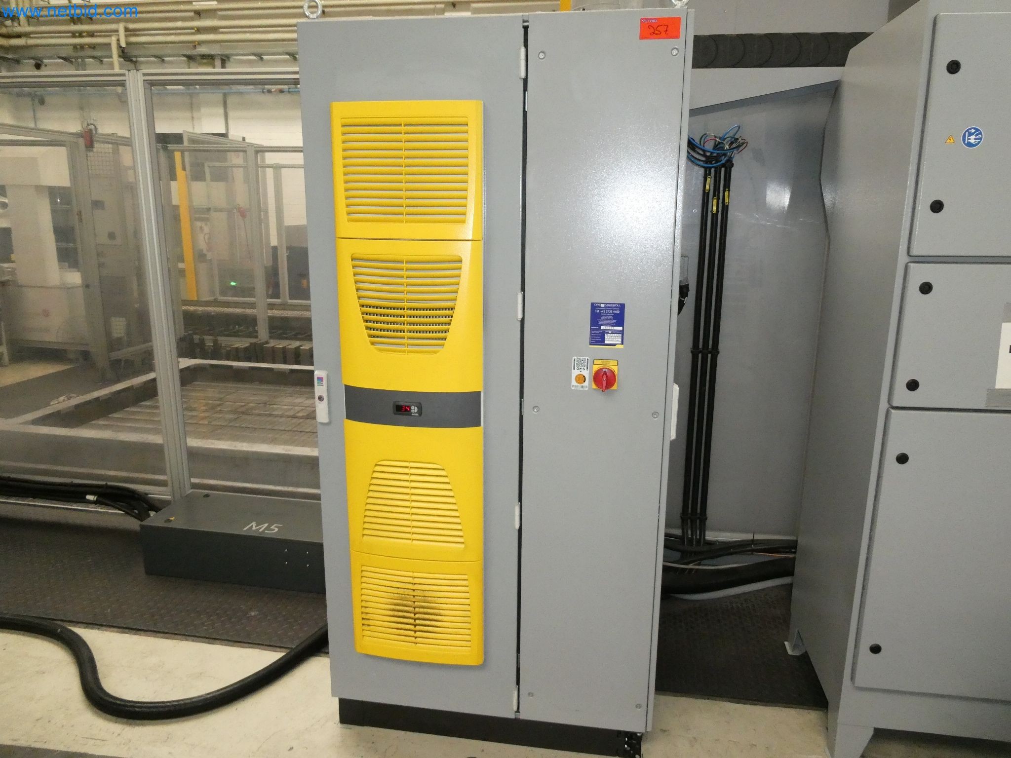 High-tech machinery for prototyping, model making, mold making (automotive)-5