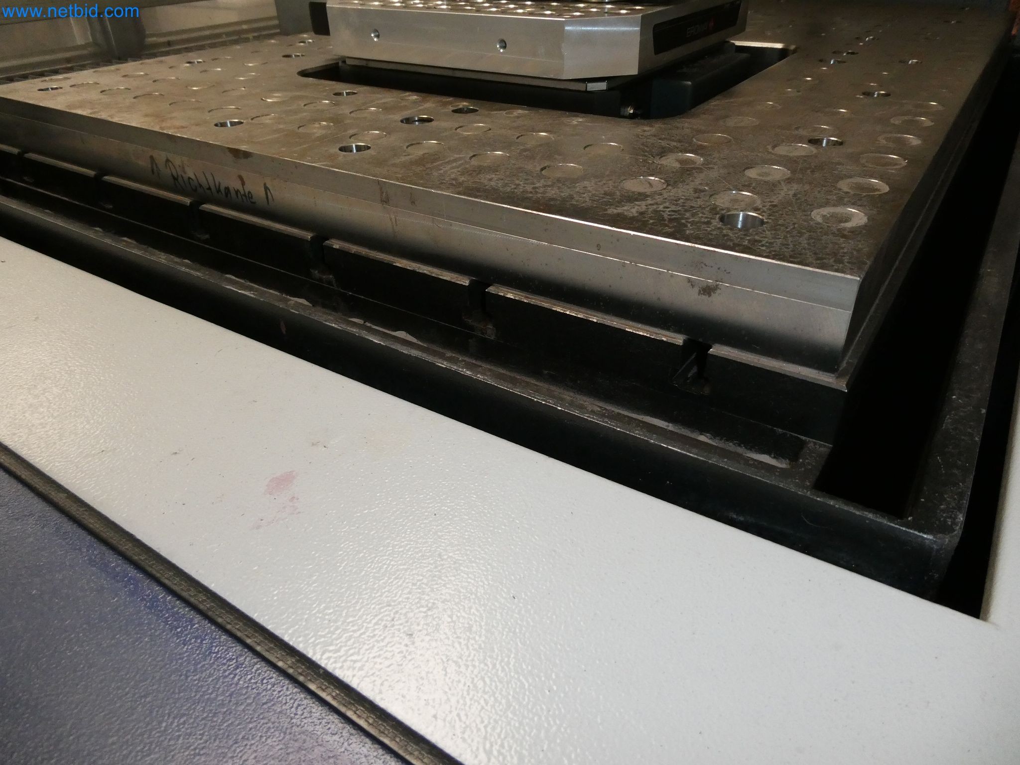 High-tech machinery for prototyping, model making, mold making (automotive)-2