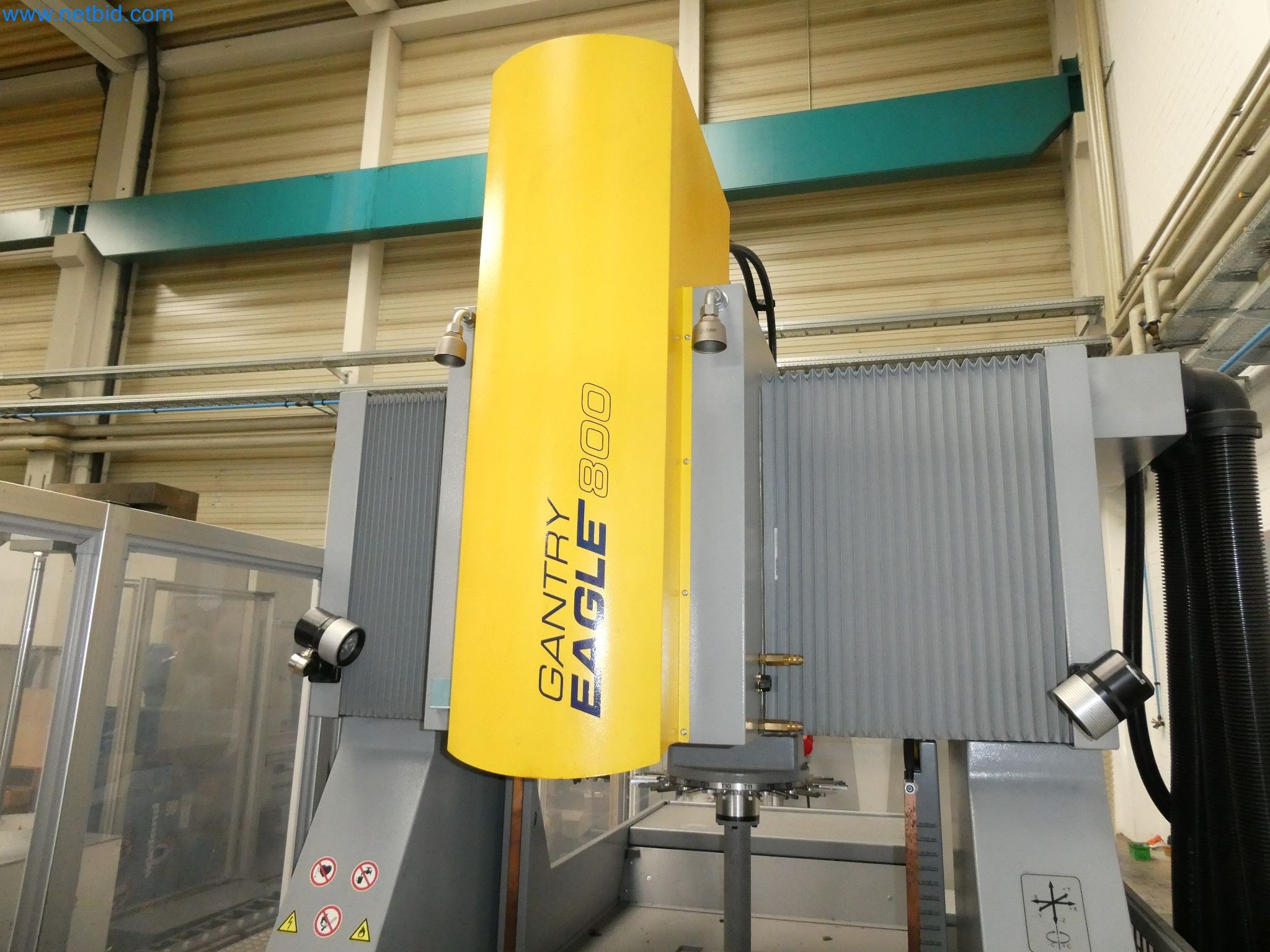 High-tech machinery for prototyping, model making, mold making (automotive)-7