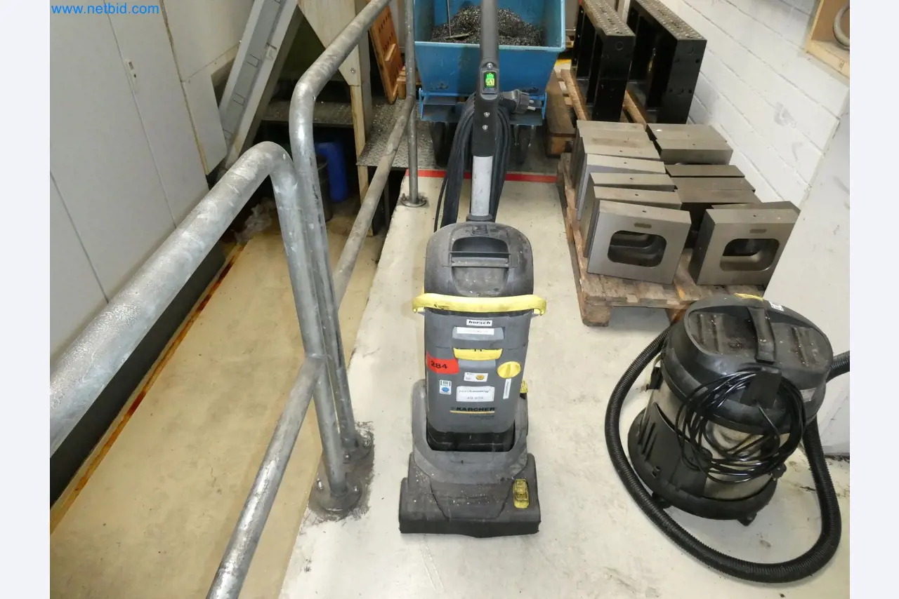 High-tech machinery for prototyping, model making, mold making (automotive)-1