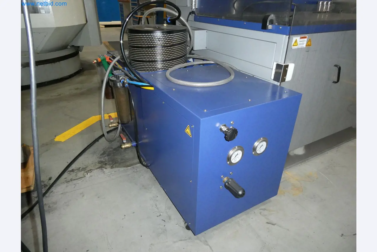 High-tech machinery for prototyping, model making, mold making (automotive)-8