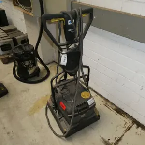Machine de nettoyage des sols Kärcher Professional BR40/10C